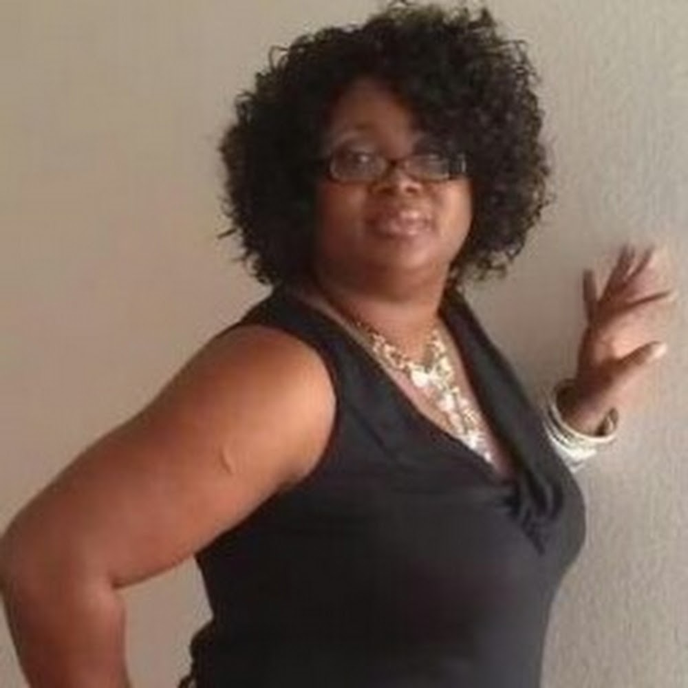 Meet your Posher, Felicia